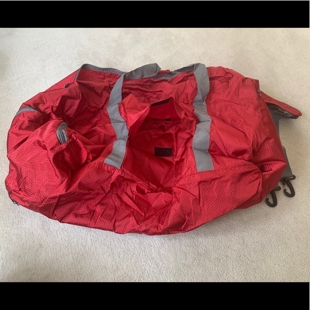 New 65L Travel Duffel Bag Foldable/Lightweight,RED - Picture 11 of 15